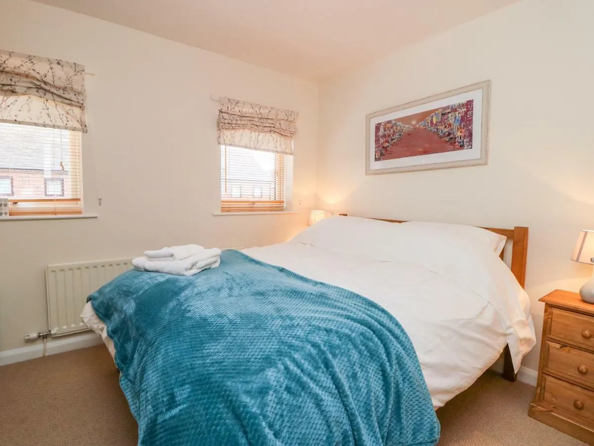 Villa 17 Fewster Way York